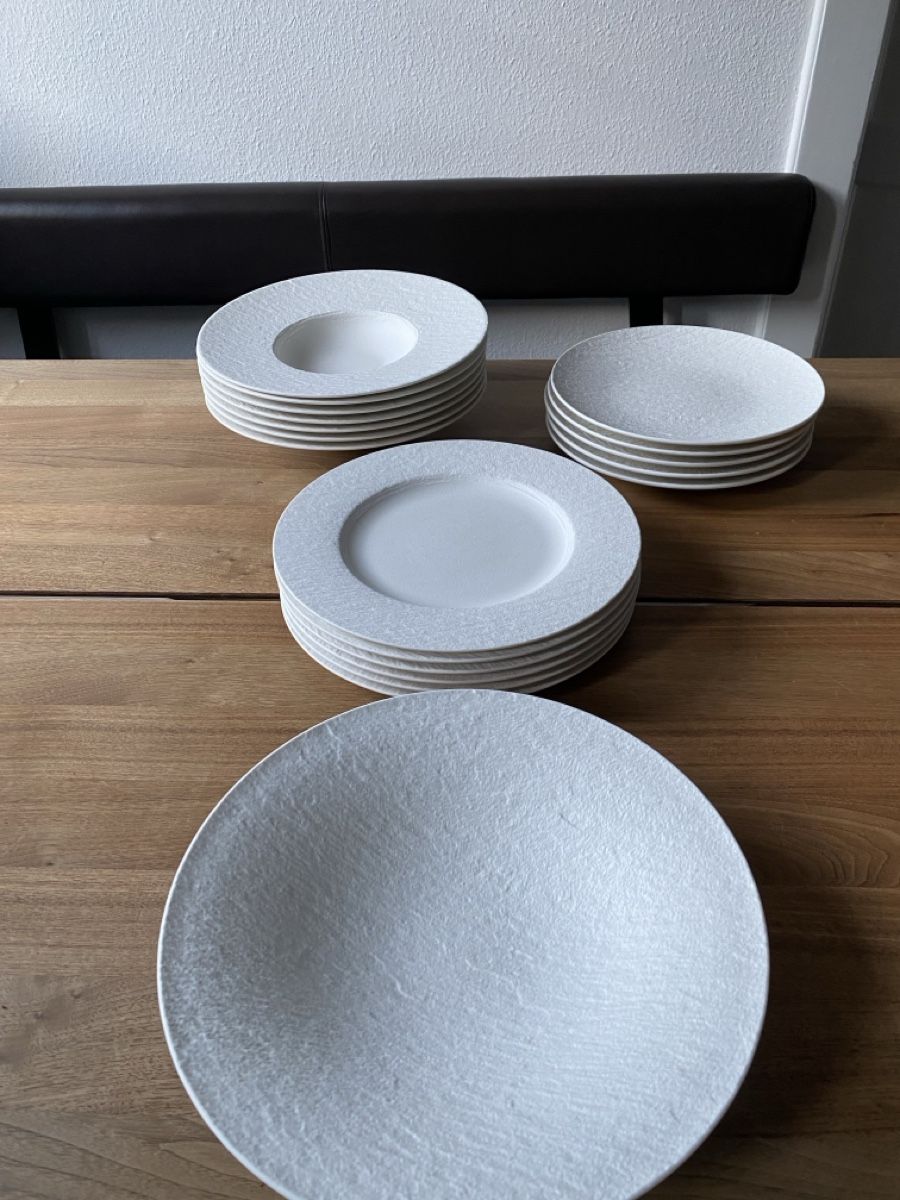 Villeroy & Boch Set di piatti: Villeroy & Boch Speiseservice 19 Teilig – Usato da Bern venduto da mod18