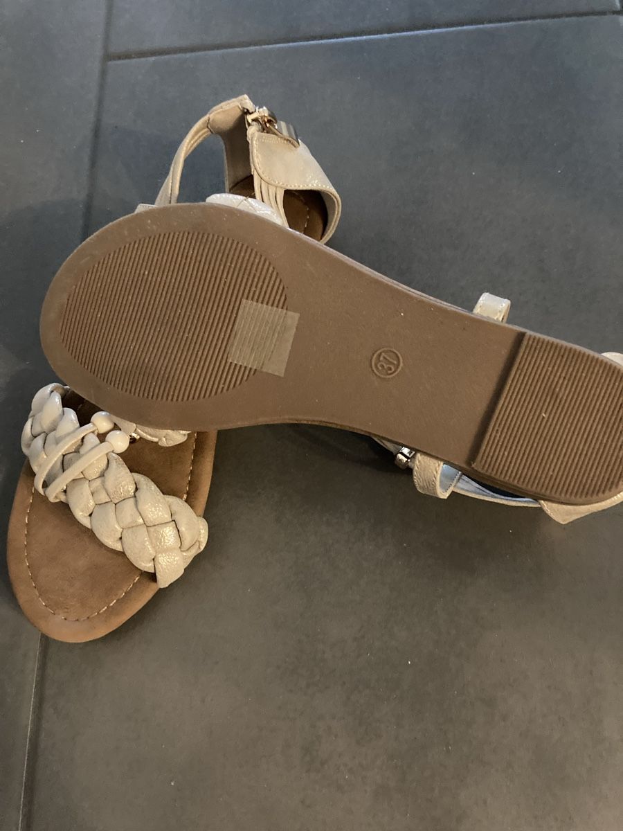 Scarpe da donna: Sandales – Nuovo e nell'imballaggio originale da Biel/Bienne venduto da gossipgirl02 4