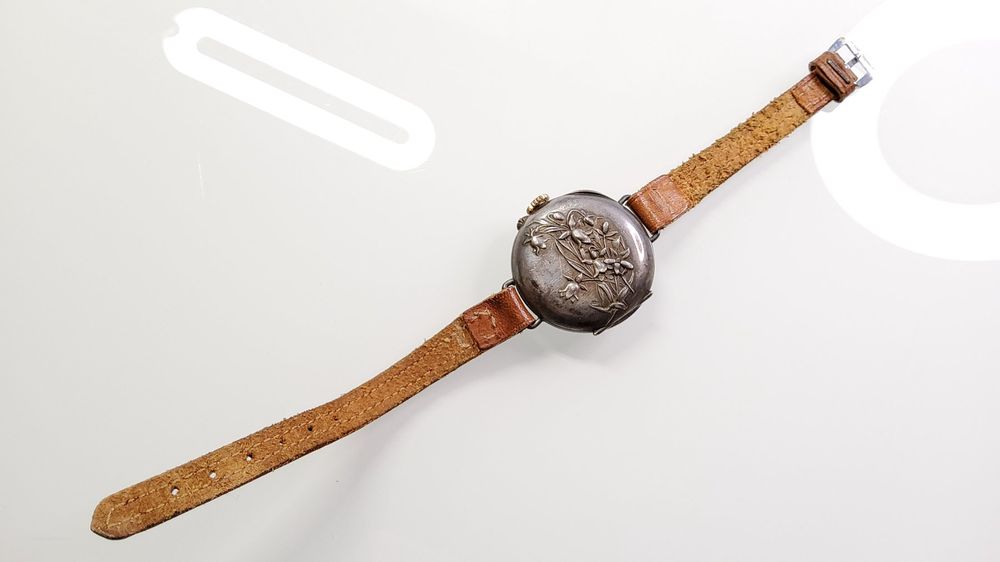 Montre Bracelet Ancienne Mardor – Mécanique à Remontage Manuel, Boîtier Doré, Bracelet Cuir – Occasion