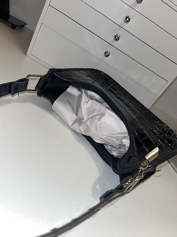 Borse da donna: Kleine Handtasche – Nuovo (secondo la descrizione) da Obersaxen venduto da TaCaSales 2