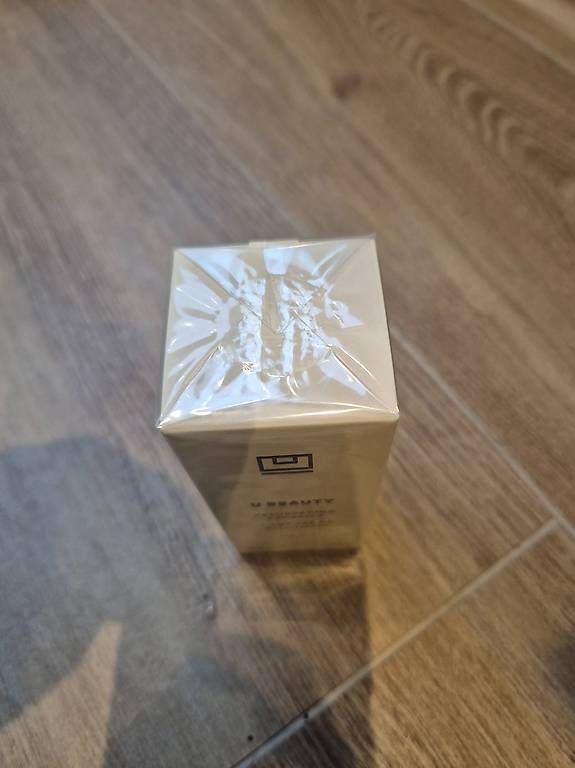 Cura del viso: U BEAUTY Resurfacing Compound Serum – Nuovo e nell'imballaggio originale da Uerkheim venduto da Pod23 1