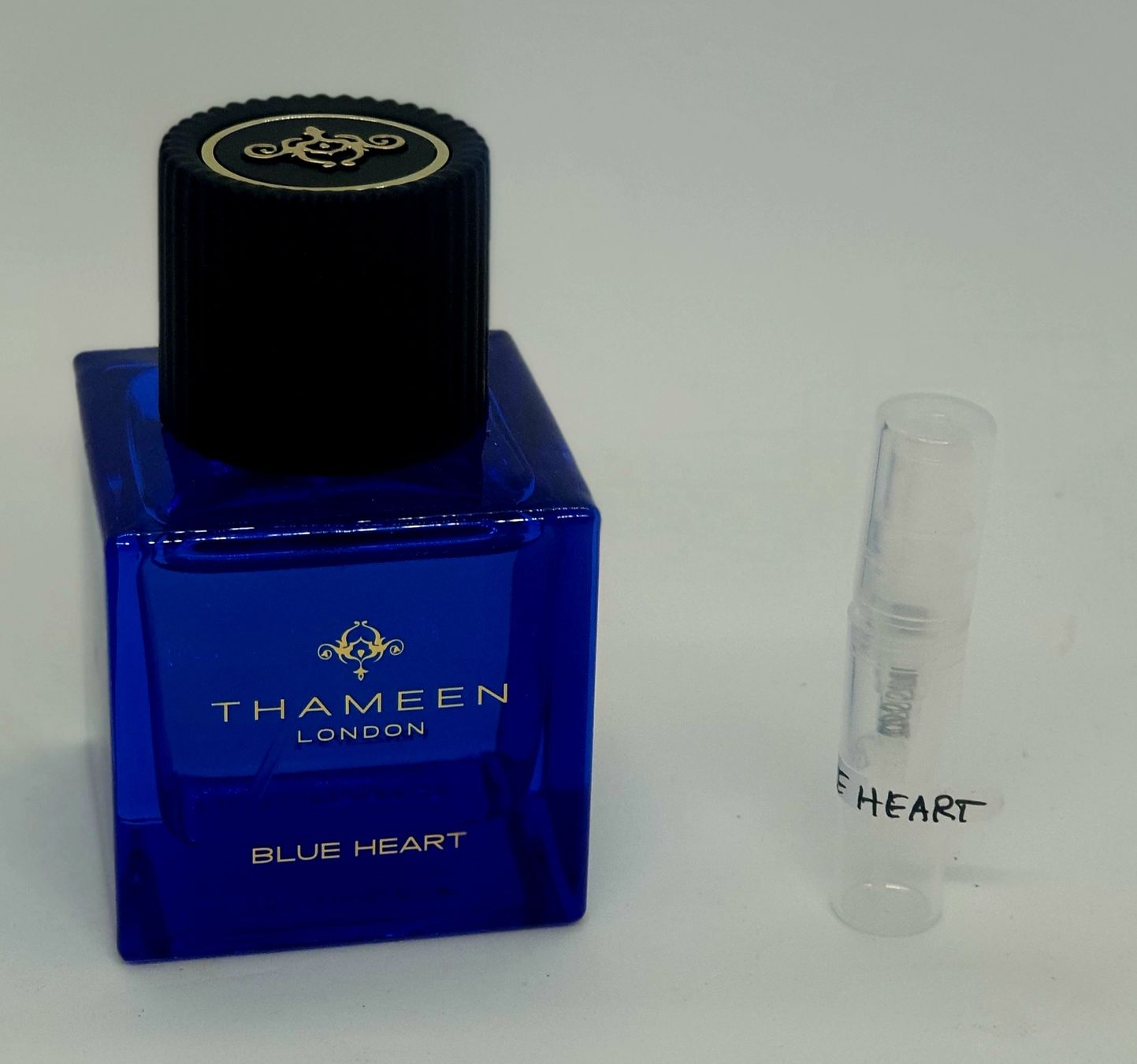 Parfum & Eau de Toilette: 2 ml BLUE HEART THAMEEN EXTRAIT ABFÜLLUNG – Neu (gemäss Beschreibung) aus St. Gallen von CaliSunshine