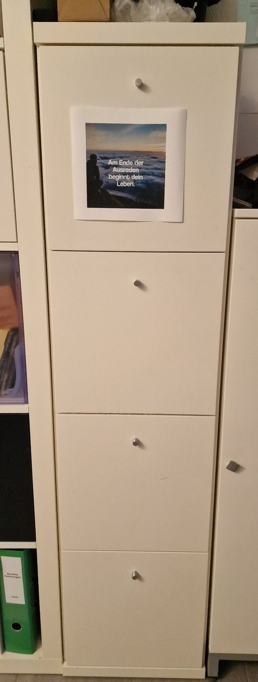 Armadi: Grosser CD-Schrank – Usato da Wil  AG venduto da Kfloh