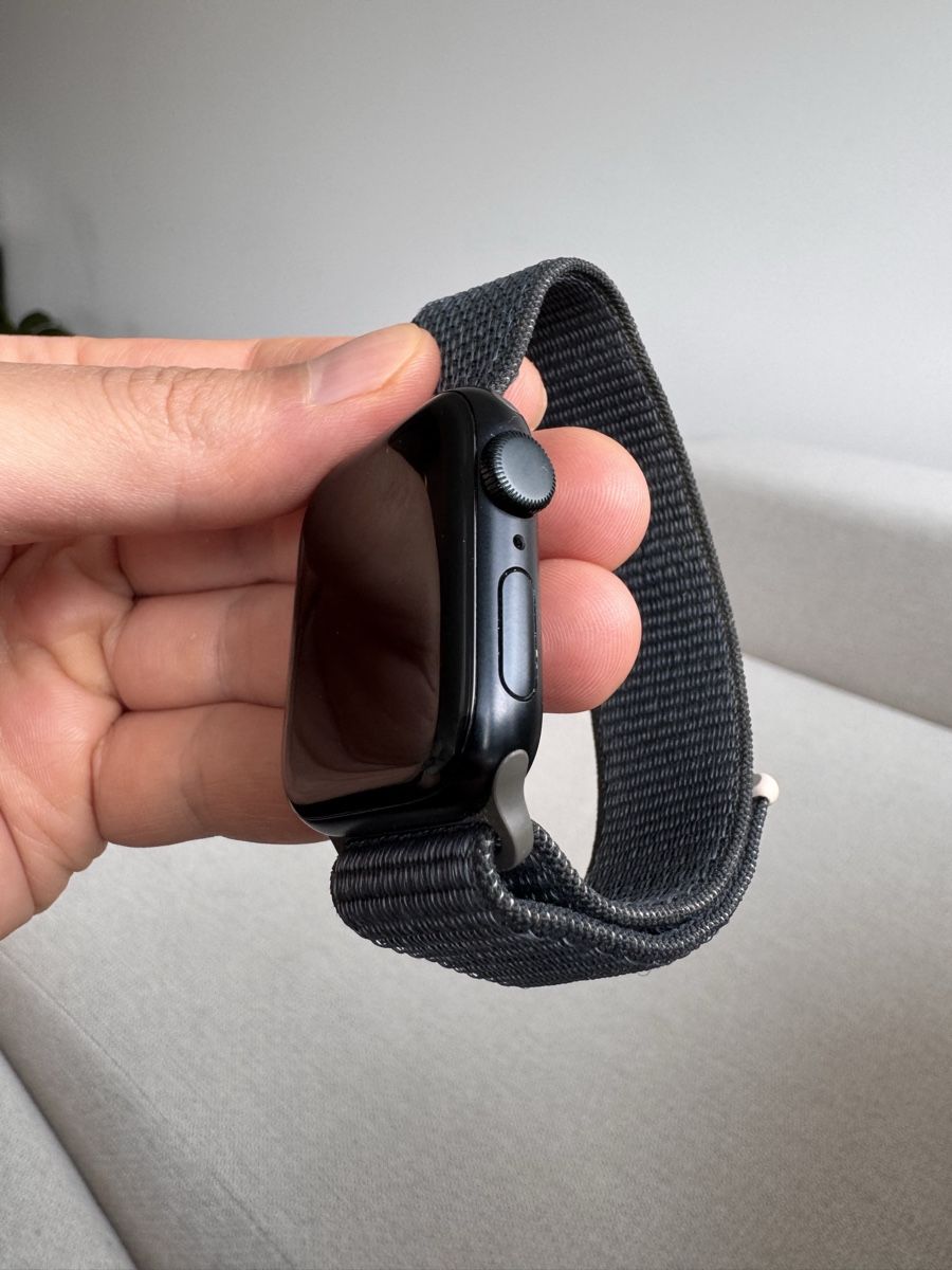 Apple Smartwatch: Apple Watch SE 40mm Case - Aluminium – Usato da Zürich venduto da jng_gtm9 5