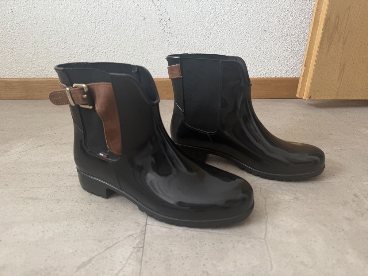 Tommy Hilfiger Scarpe da donna: Stivali gomma tommy Hilfiger gr.38 – Usato da Samedan venduto da lau_q8yh 4