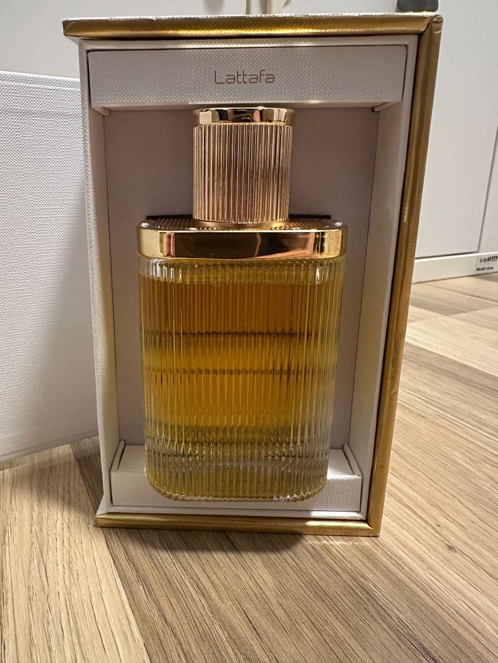 Lattafa Profumi & Eau de Toilette: Lattafa The Kingdom 100ml – Usato da Emmen venduto da GiIford 1