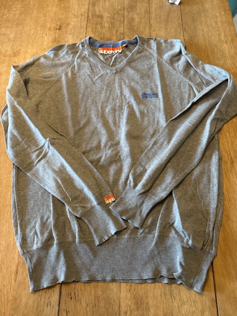 Superdry Maglioni & Felpe: Superdry Pullover Gr. L – Usato da Flüh venduto da domiri