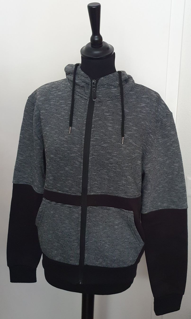 Maglioni & Felpe: Sweatshirt avec capuchon - Taille S – Usato da Court venduto da Jovi2