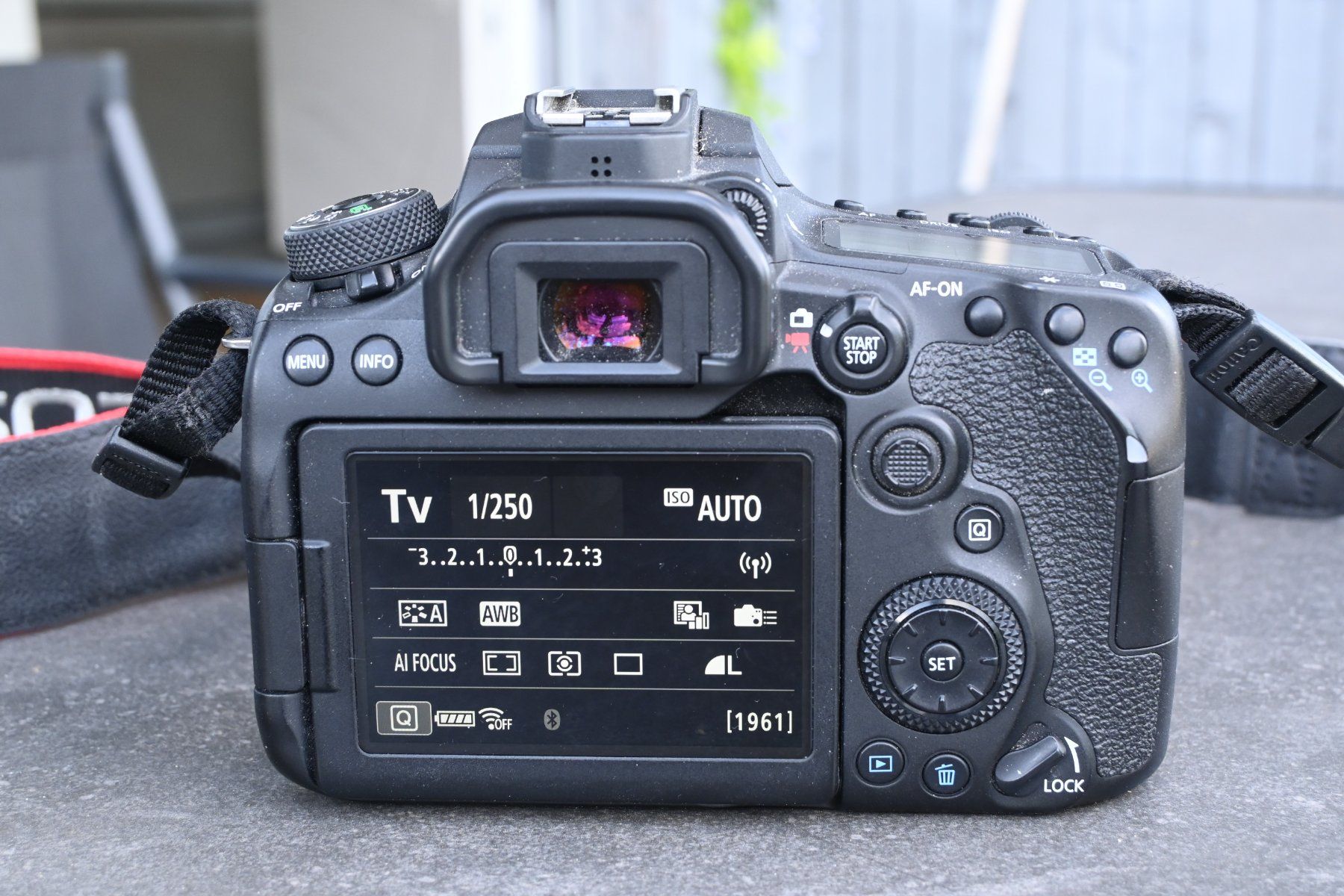 Canon Fotocamera: Canon EOS 90D+ 18-55mm + 18-135 IS + 70-300 + 50mm f/1.8 – Usato da Montlingen venduto da attheextreme 6