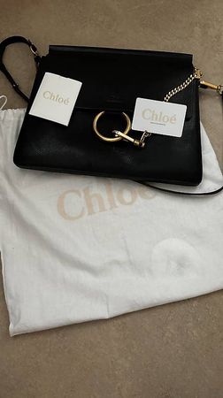 Chloé Faye Tasche in schwarz