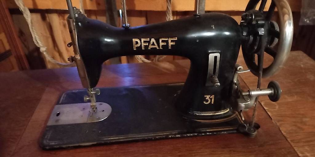Machines à coudre: Nähmaschine Pfaff – D'occasion à Fischenthal par daska2 1