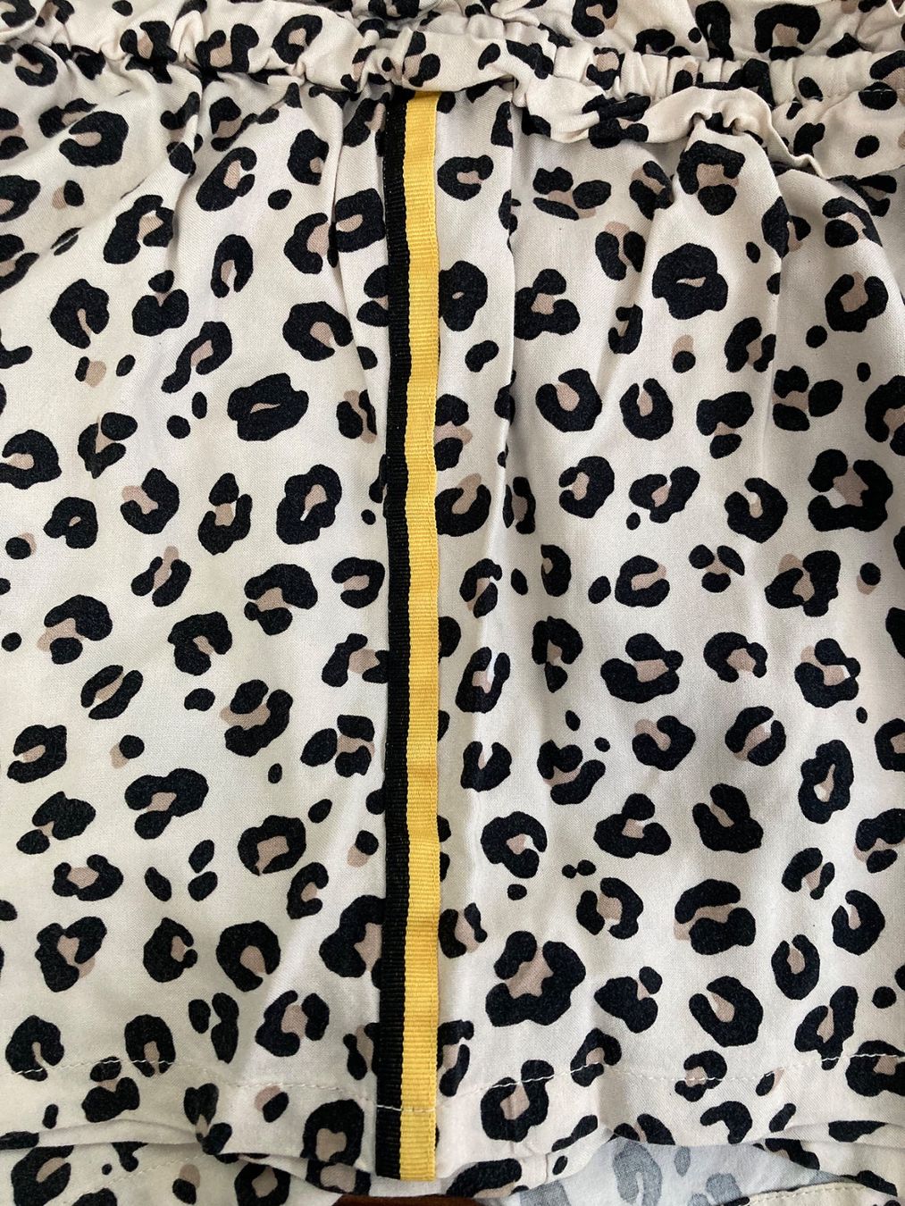 C&A Lotti & Set di vestiti: 2 Shorts été fille – Usato da Vionnaz venduto da nadinus73 1