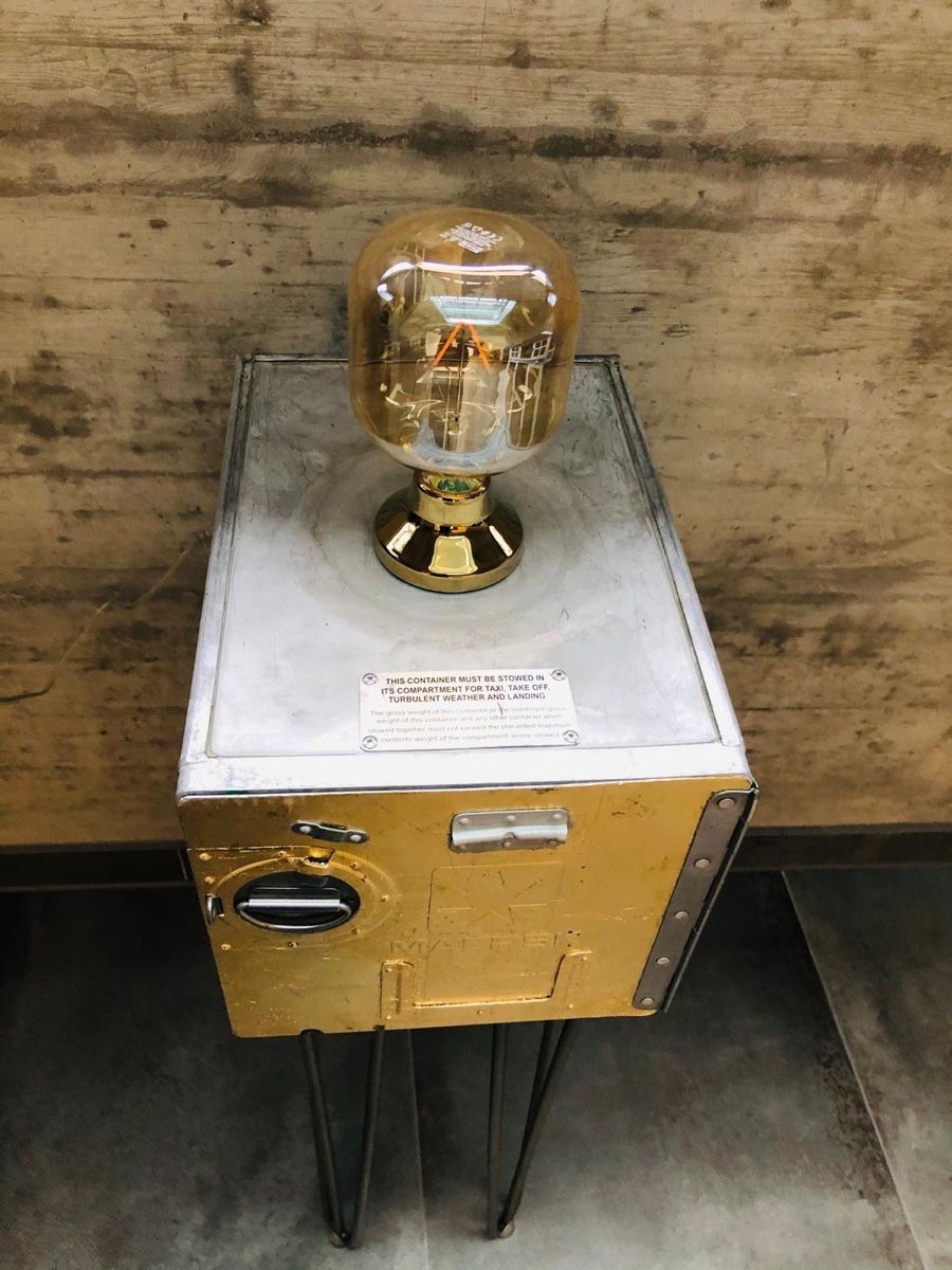Lampade: Flugzeugtrolley Leuchte Lampe Beistelltisch – Usato da Fruthwilen venduto da car_5q9w 6