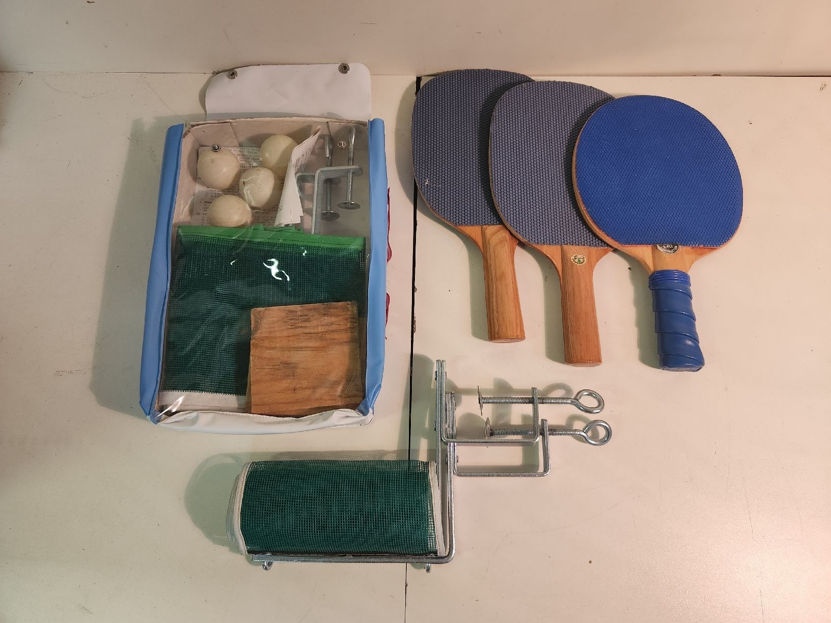 Giochi: Tischtennis Set R89 – Usato da Künten venduto da Schnaepplihuus