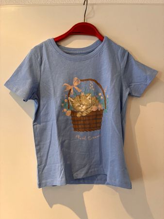 Schönes Tshirt Gr. 122, Neu