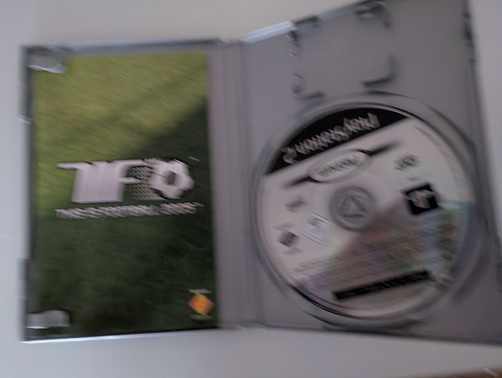 Sony Spiele: FIFA Fussball 2005  (PS2) – Gebraucht aus Winterthur von sax8400 1