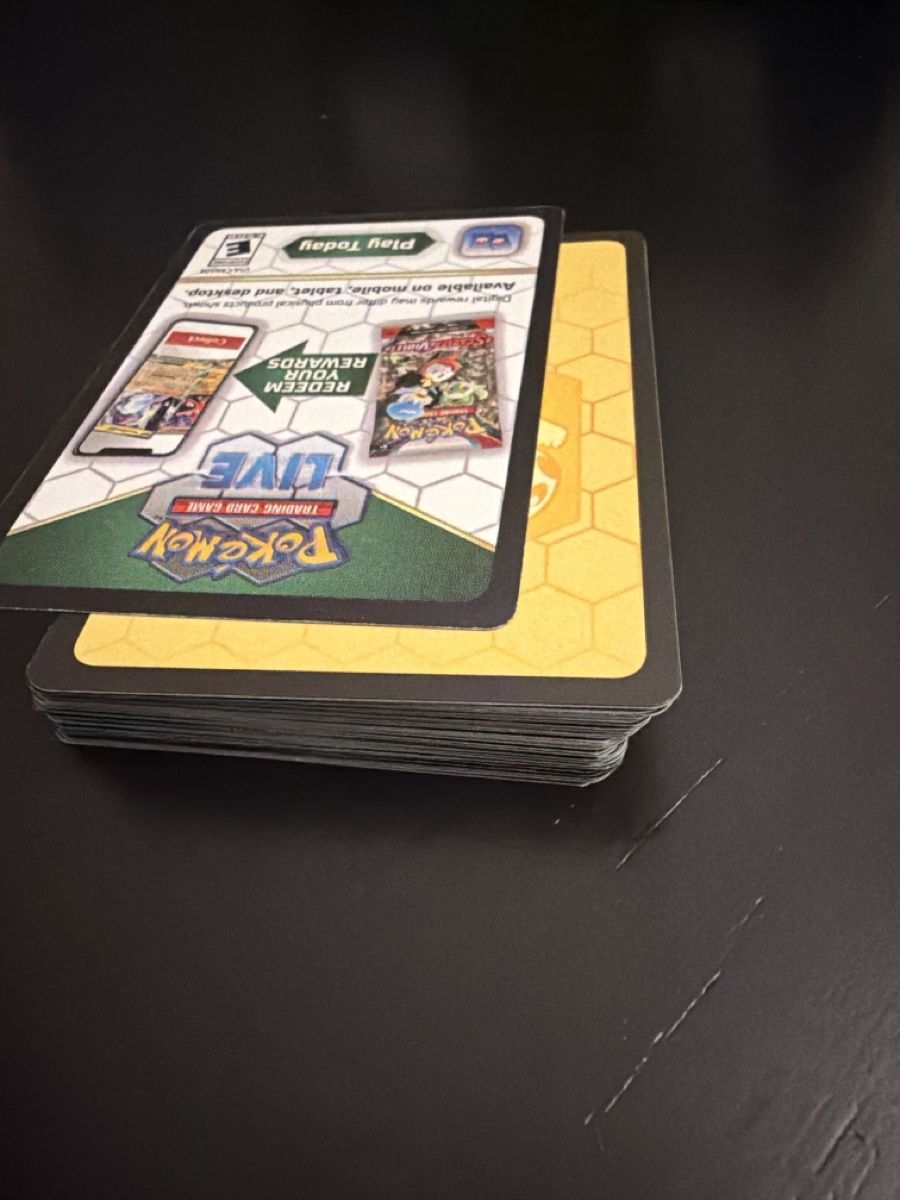 Pokémon Carte collezionabili: 59 Karten Tcg Codes – Nuovo (secondo la descrizione) da Lenzburg venduto da cream_scream