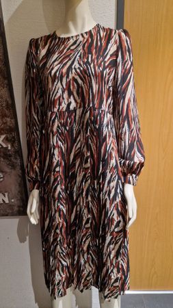 Sehr schönes "Minimum" Frühling- Sommer Kleid Gr. 36/38, NEU
