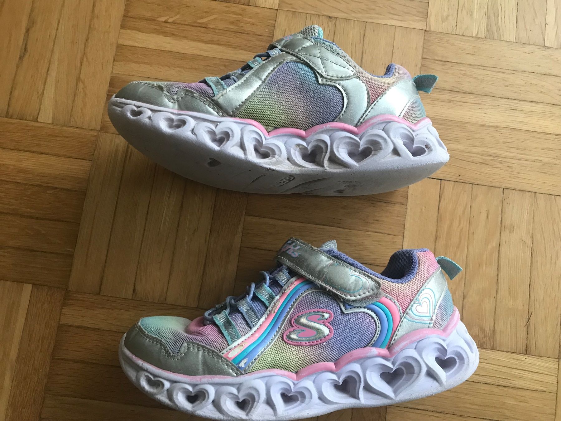 Skechers Scarpe per ragazze: Turnschuhe von Skechers Grösse 32 – Usato da Emmenbrücke venduto da Hathor123 2