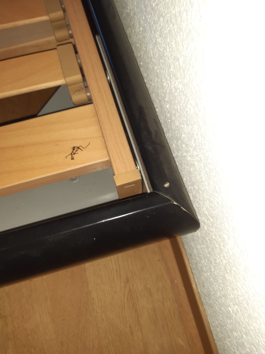 Letti: Bettgestell mit Lattenrost 206x149 – Usato da spiez venduto da fea.thala 1