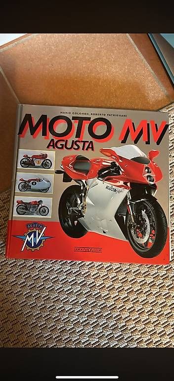 Libri: Libro moto  – Usato da Bioggio venduto da ninnanao
