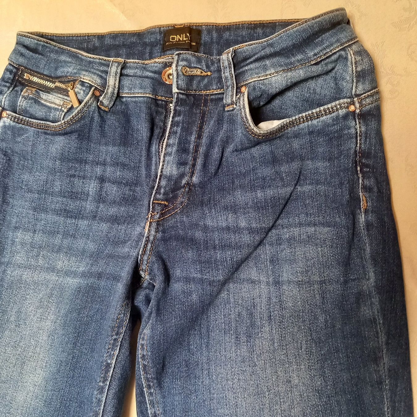Only Jeans: blaue Only Jeans Gr 28/32 – Usato da Brüttisellen venduto da kikaninchen79 1