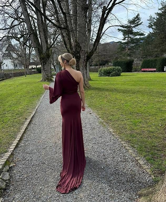 Kleider: Abendkleid – Gebraucht aus Altstätten SG von tug_9jwz 2