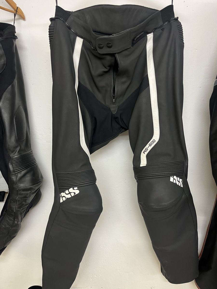 IXS Pantaloni: Pantalon moto cuir Taille 58 – Nuovo (secondo la descrizione) da Corpataux venduto da leajsl