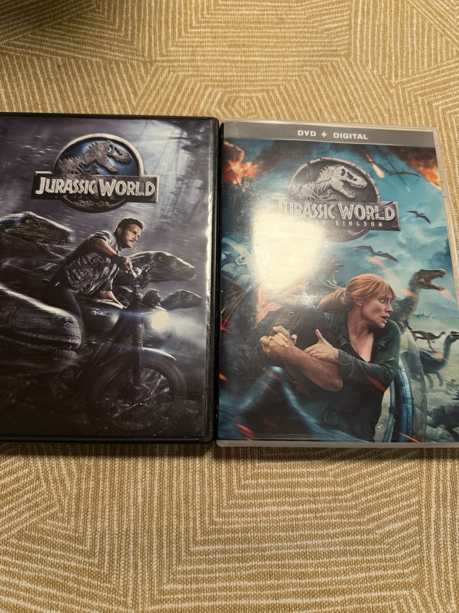 Tous les DVDs: Trilogie Jurassic World – D'occasion à Troinex par grigri2020