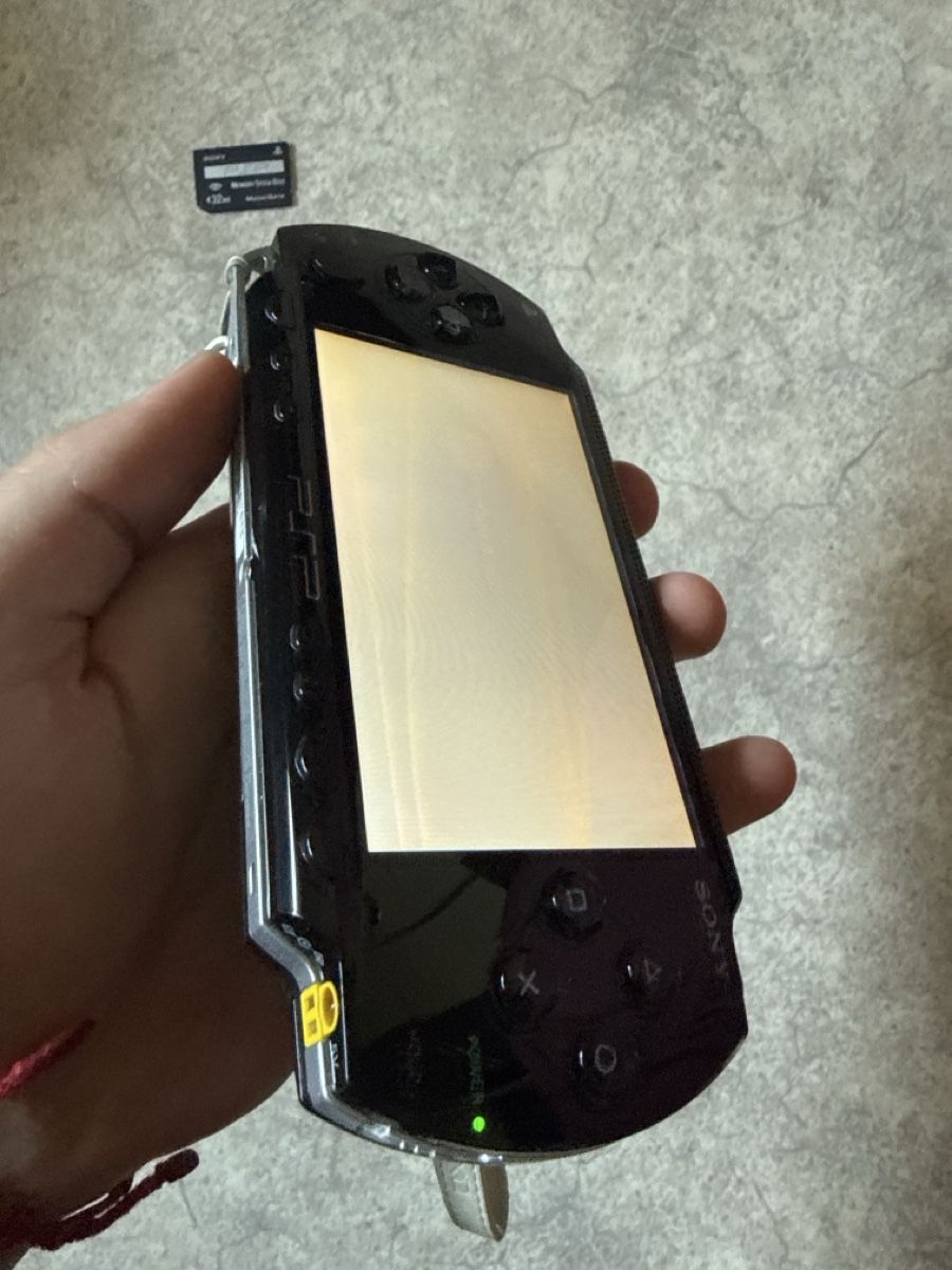 Sony Console: Psp 1004 – Usato da Fribourg venduto da dio_79ds 2