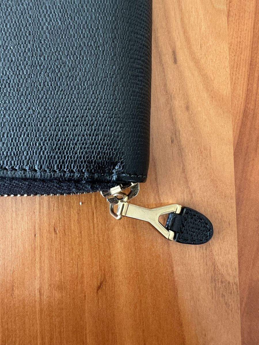 Saint Laurent Portafogli: Yves Saint Laurent Portmonee – Nuovo (secondo la descrizione) da Wetzikon ZH venduto da yirenai 1