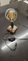Tischlampe Edison Glühbirne Holz Metall Metallfuss Holzsocke