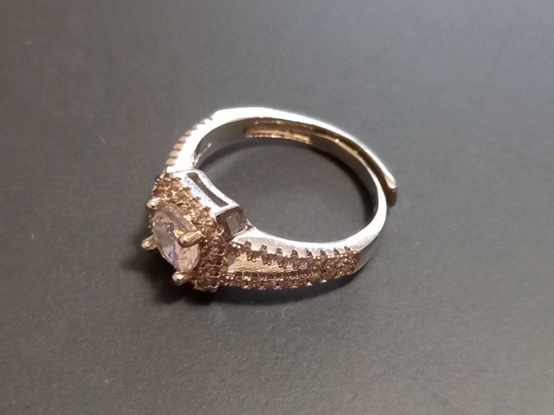 Ringe: Ring, verstellbar (54 bis 60) – Gebraucht aus St-Prex von big_c6bb 1