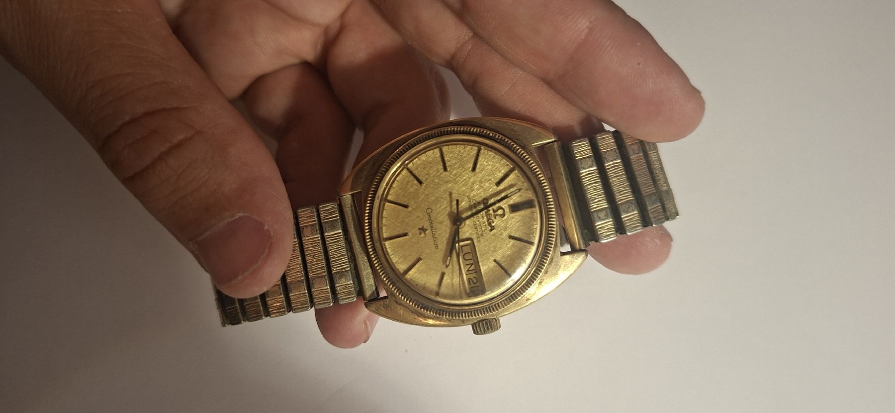 Omega Uhren: Omega Constellation automatique daye-date – Gebraucht aus Roche VD von Monde001 4