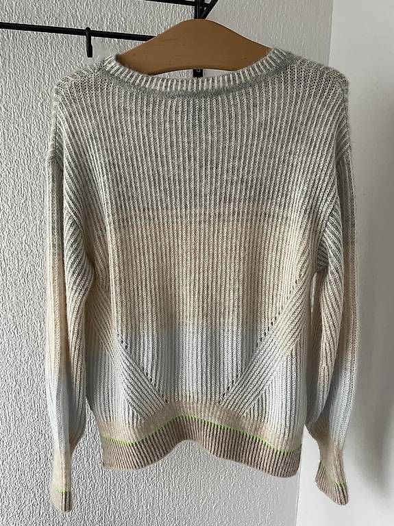 Pullover & Sweatshirts: Marc Cain Strickpullover – Gebraucht aus Meisterschwanden von xX3000Xx 1