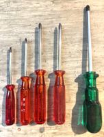Lot de 5 tournevis cruciformes divers