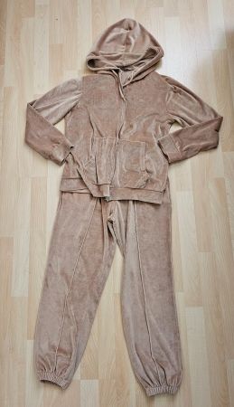 Velours Trainingsanzug Beige - Kuschelig Warm für Herbst!