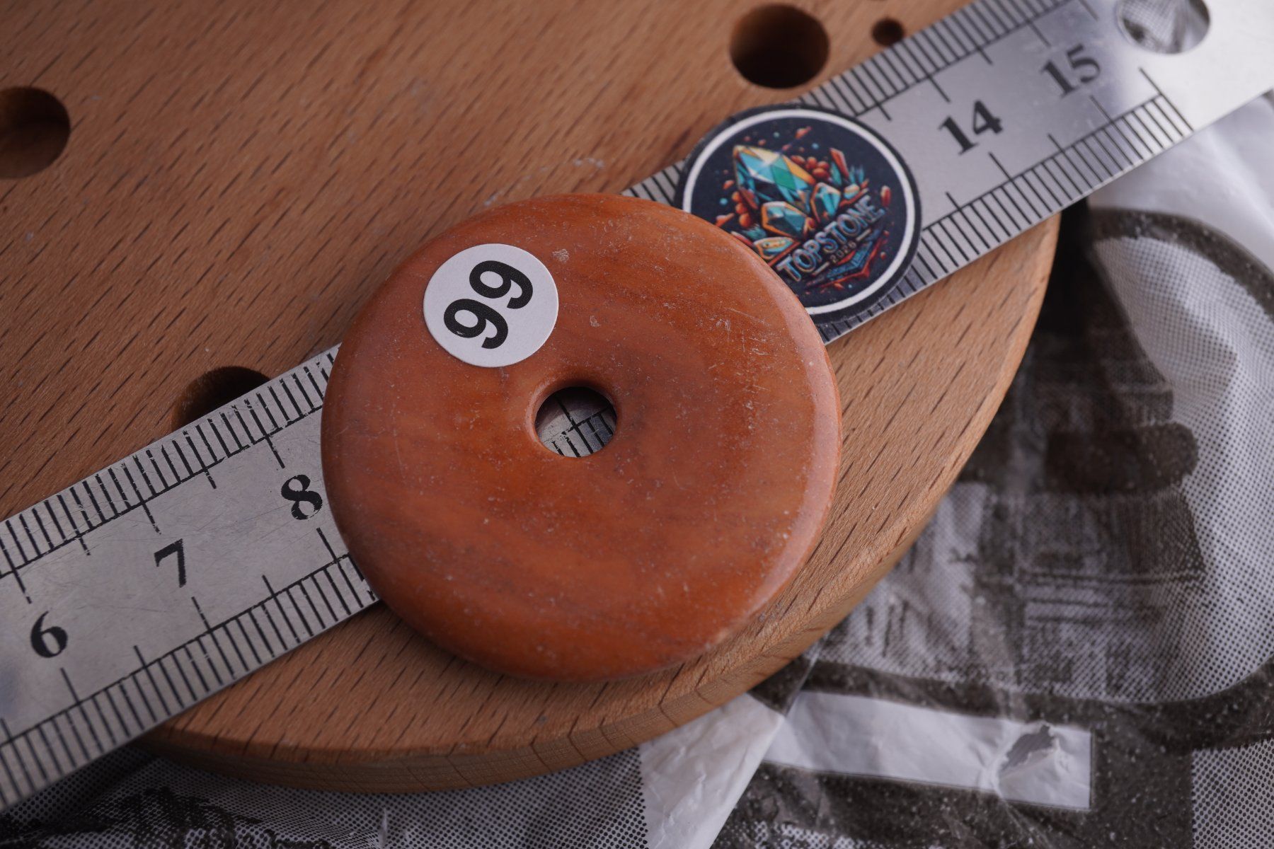 Minerali & Pietre curative: Crown  Jaspis   Donut   pi Scheibe      Ab 1.- – Nuovo e nell'imballaggio originale da Eschenbach SG venduto da topstone 3