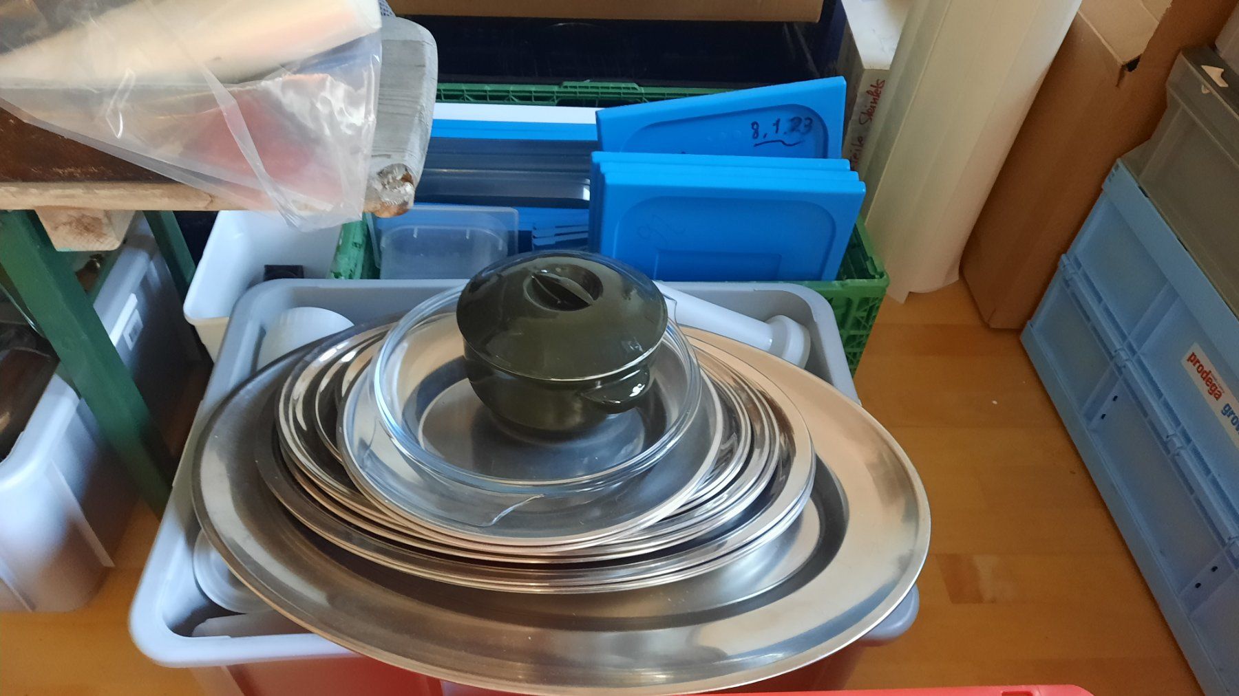 Ciotole: GN-Schalen verschiedener Grössen – Usato da Boltigen venduto da tho_vhj6 7