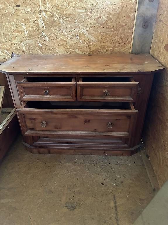 Lits: Schlafzimmer Möbelgarnitour – D'occasion à Pitasch par Haui0 1