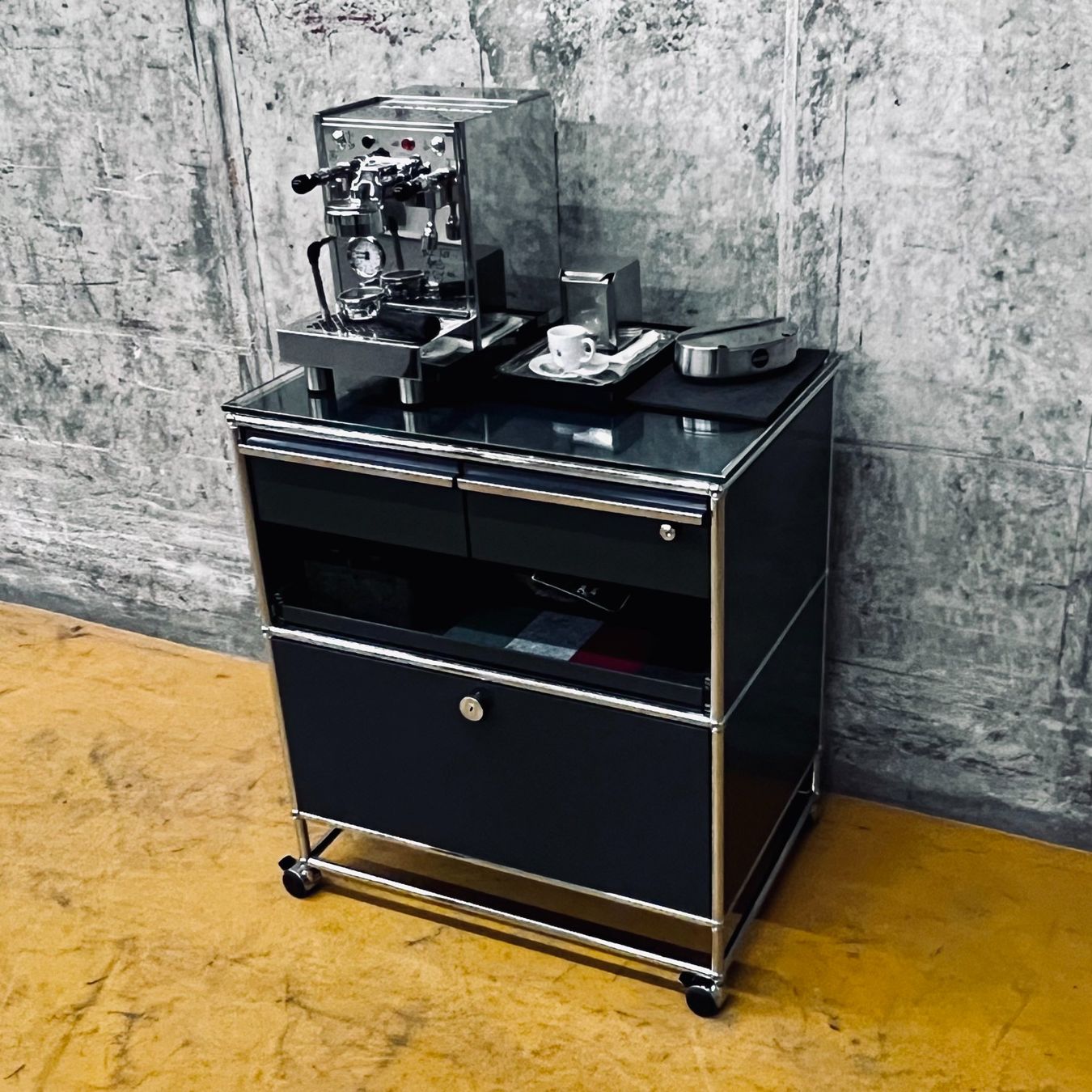 Banconi: USM-Haller: Coffeewagon, Upcycling/customized – Usato da Büren an der Aare venduto da maxx72