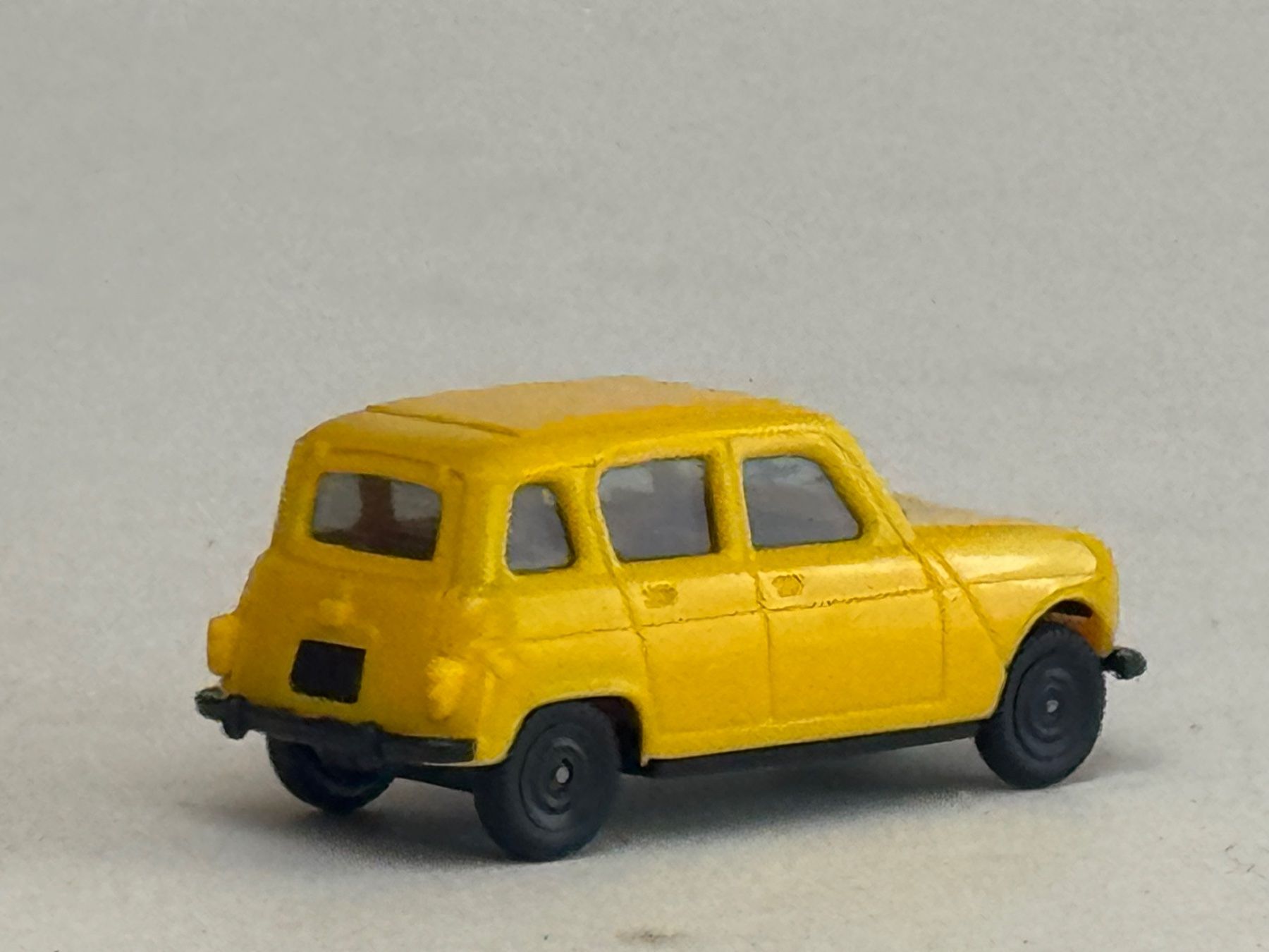 Herpa Modellini d'auto: VE1- Herpa Renault R 4 gelb – Usato da Elm venduto da Wikmtz 1