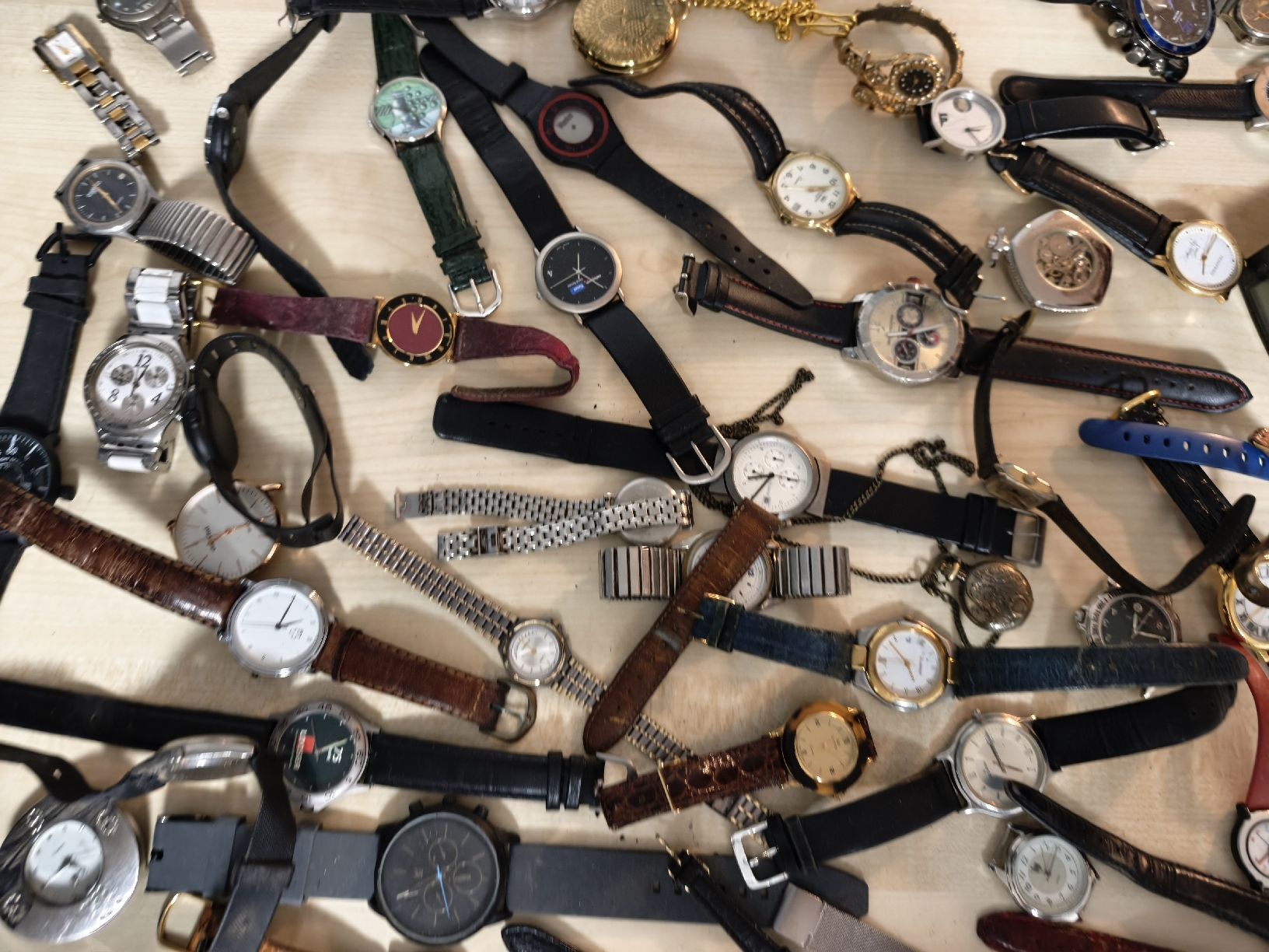 Uhren: Armbanduhr lot – Gebraucht aus Kreuzlingen von dad_9x7b