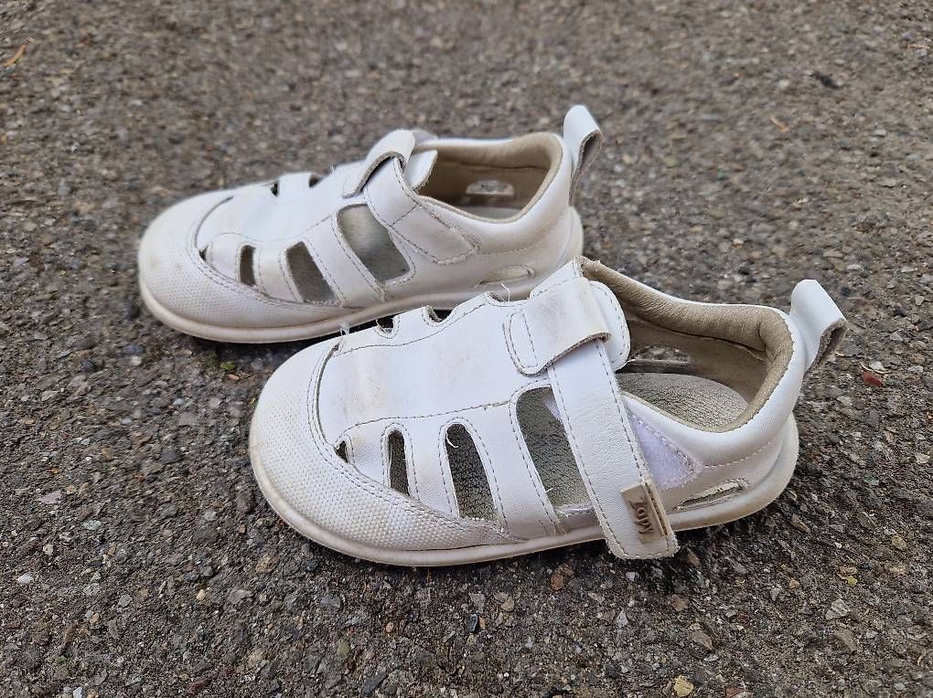 Scarpe per ragazzi: Barfusssandalen aus Leder 25 – Usato da Rutschwil venduto da tho_9lxq