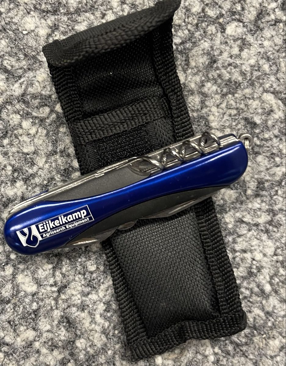 Coltelli tascabile: Praktisches Sackmesser mit Etui, Neu,! – Nuovo e nell'imballaggio originale da Au ZH venduto da Jaggy4 1