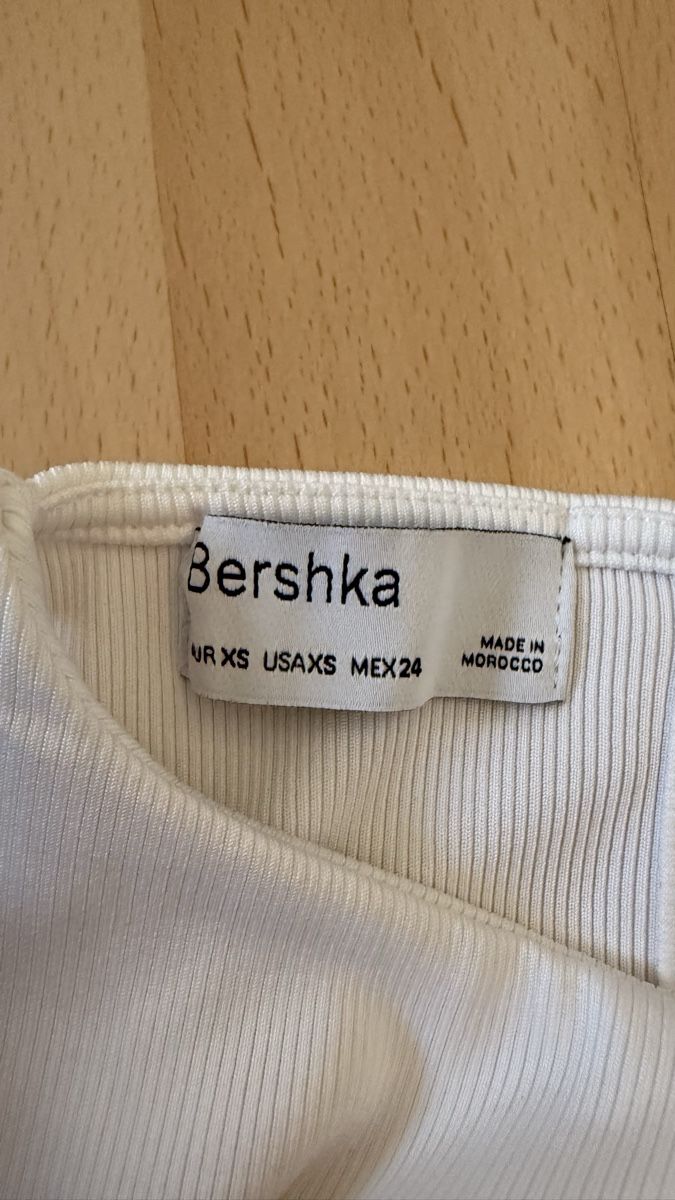Bershka Tops: 2er Set Tops, Grösse XS – Neu (gemäss Beschreibung) aus Thun von tat_zb9b 2