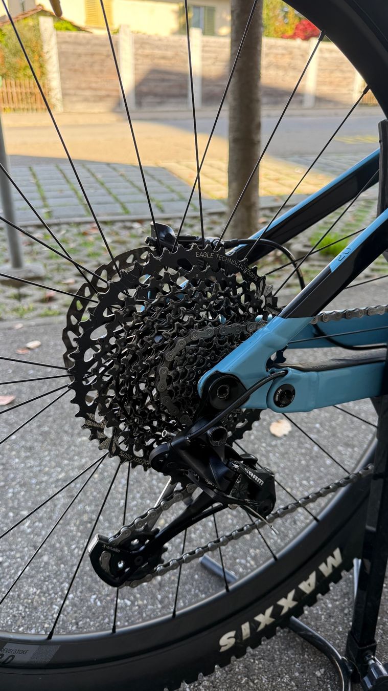 Scott Velos: Scott Genius 920, Carbon - 29" Fully - SRAM GX Eagle - M – Gebraucht aus Langnau am Albis von Hechtkiller 2