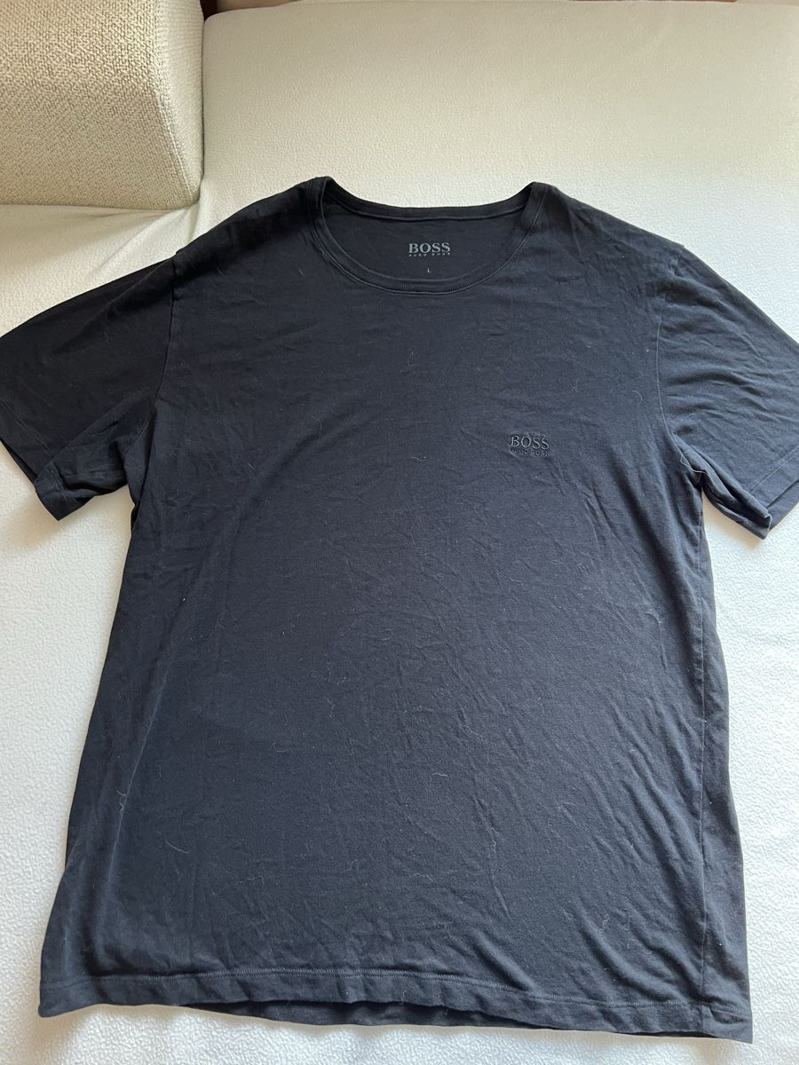 Hugo Boss T-shirt: Hugo Boss man tshirt size L – Usato da Zürich venduto da dor_9l9g