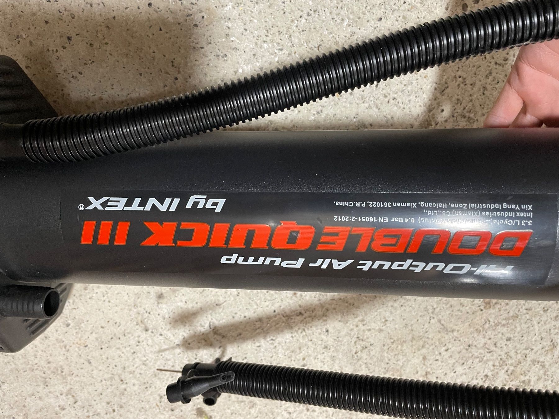 Intex Pompe: Intex Luftpumpe mit grossem Volumen Double Quick III – Usato da Brugg AG venduto da muh_p2nc 2