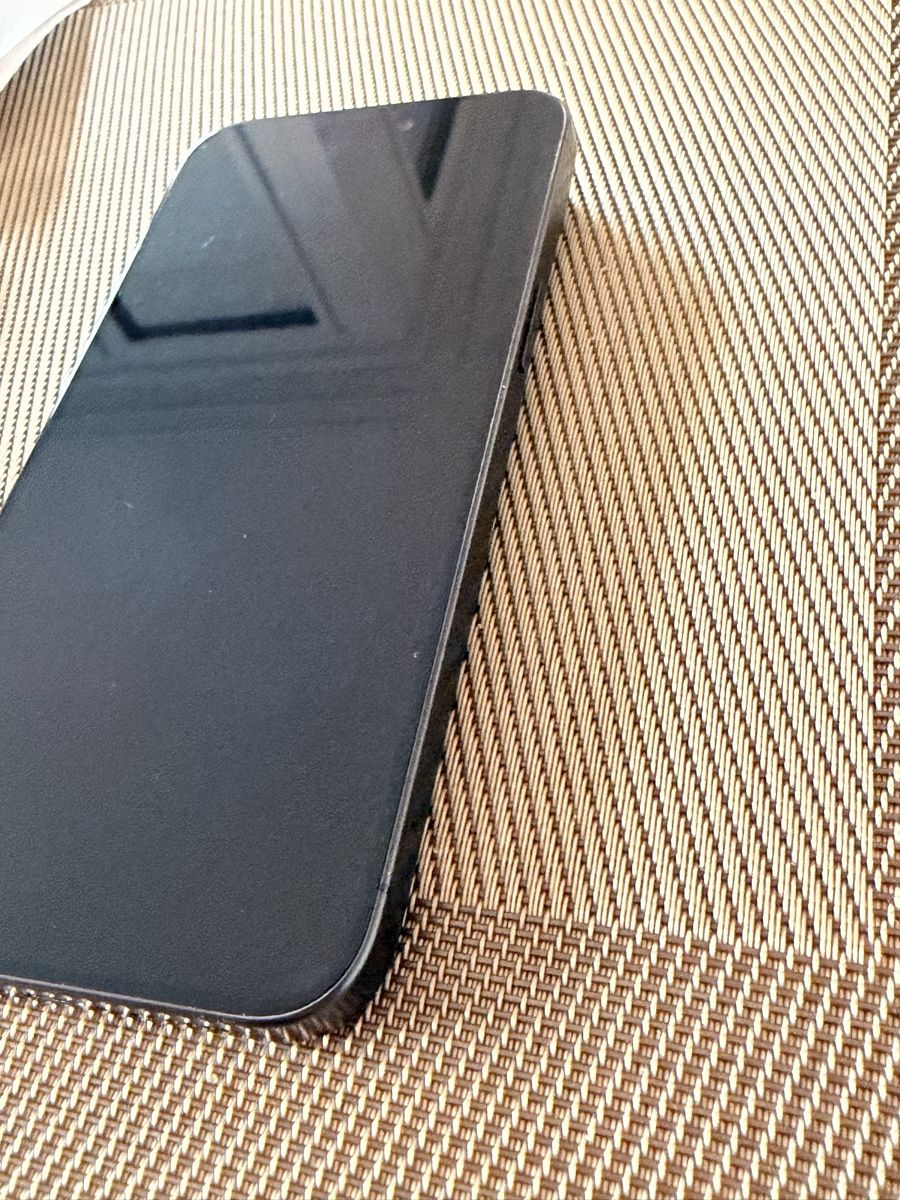 Apple Telefoni cellulari / Smartphones: iPhone 15 Pro Max Tint Black 256gb – Usato da Niederrohrdorf venduto da Dimi.K 4